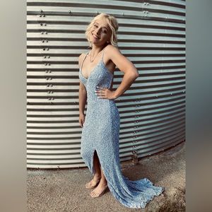 Beautiful dress I wore one time to prom and for not even a whole 30 minutes